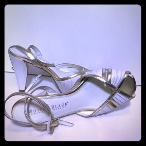 White House Black Market sandals 8(Last call🚩) sale